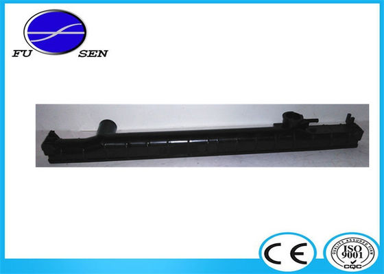 Thay thế Bộ tản nhiệt Nhựa cho Toyota Tacoma AT OEM / ODM chấp nhận được